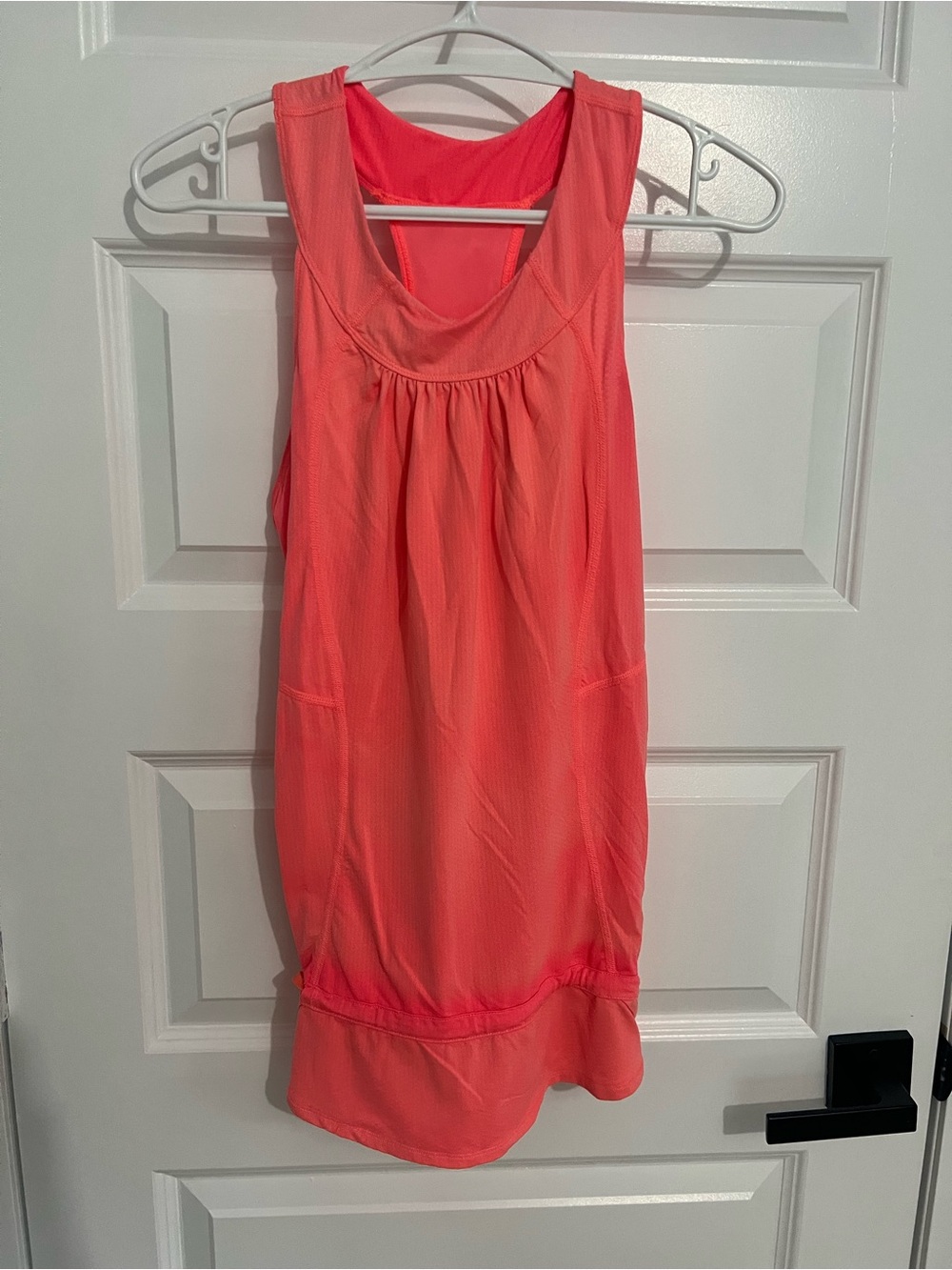 292 - lululemon athletica Coral Scoop-Neck Sleeveless Tank Dress